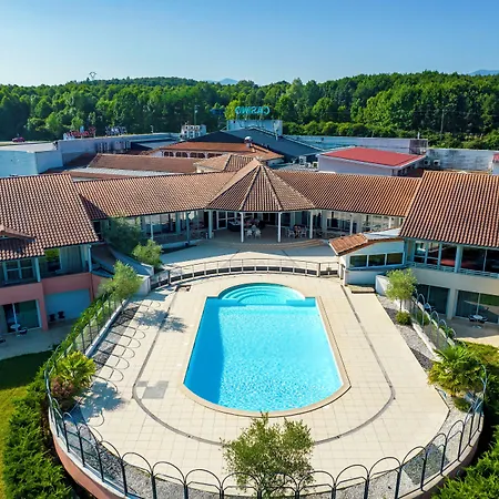 Du Casino De 3*